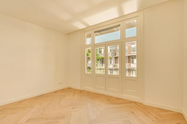 photo 24 Tweede Helmersstraat 8 2